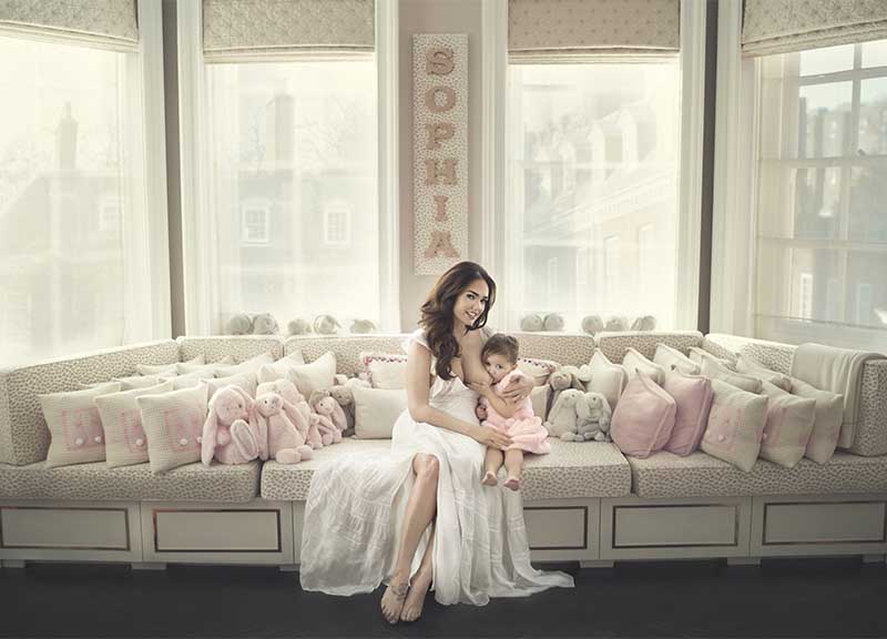 Tamara Ecclestone posa con la sua piccola Sophia Tamara Ecclestone posa con la sua piccola Sophia