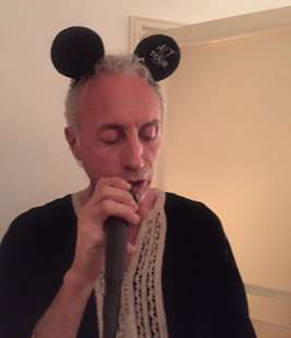 marco travaglio e il karaoke 1312588 tn