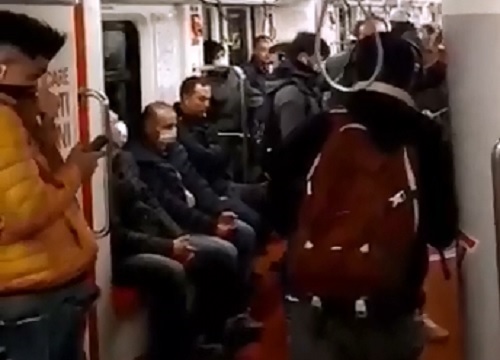 Coronavirus: metro di Milano piena Coronavirus: metro di Milano piena