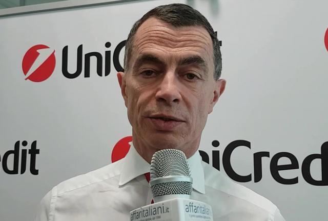 Unicredit, utili di 680 mln nel trimestre: doppio rispetto ad attese. “No M&A”