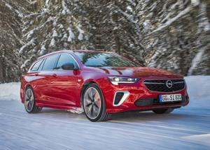 Nuova Opel Insignia GSi con trazione integrale avanzata, ordinabile da marzo