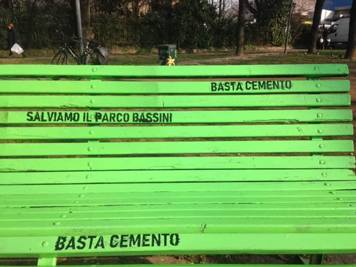 - Panchina verde contro la violenza sugli alberi e il consumo di suolo - Panchina verde contro la violenza sugli alberi e il consumo di suolo