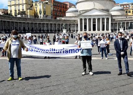 Il mondo del turismo scende in piazza a Napoli. Adv-Aidit: "Prospettive nulle"