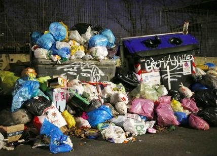 Tasse rifiuti, al Sud si paga di più: Campania in testa
