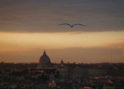 Roma tra Covid e smog: coprifuoco e blocchi del traffico, il Pm 10 al limite