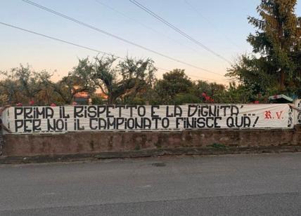 Coronavirus, ultras Roma contro la ripresa della Serie A: “Stop al campionato”