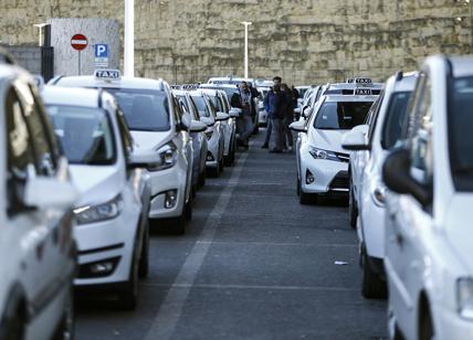 Roma, il traffico non c'è più. Mobilità zero, business zero. L'allarme taxi
