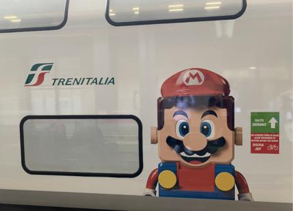 Arriva il treno regionale di Super Mario: Lego conquista la stazione Termini