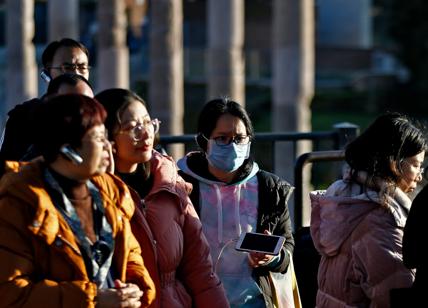 Coronavirus, cinesi aggrediti da ragazzi a Roma: “Siete malati, andate via”