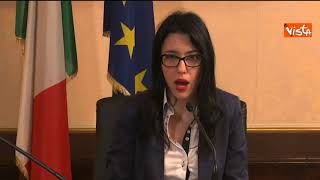 Maturità, Azzolina: "Al via il 17 giugno. Niente scritti, un esame orale della durata di un'ora"