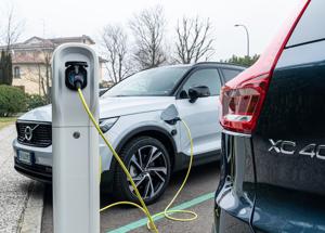 Arriva in Italia la XC40 Recharge la prima Volvo ibrida di serie