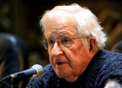 Elezioni USA 2020, Noam Chomsky: "Biden è la speranza per salvare il Pianeta"
