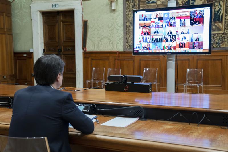 Giuseppe Conte in collegamento con i leader del G20 durante il summit di marzo (fonte LaPresse/Palazzo Chigi/Filippo Attili)