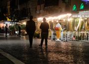 Roma, la vigilia del lockdown notturno
