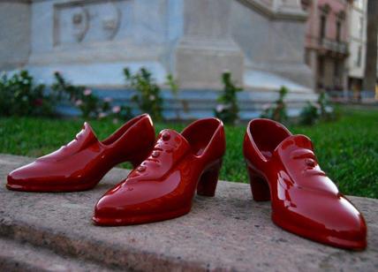 Il 25/11 'Scarpette rosse in ceramica': contro la violenza sulle donne