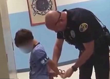 Usa, bimbo di otto anni arrestato: il video virale finisce sul web