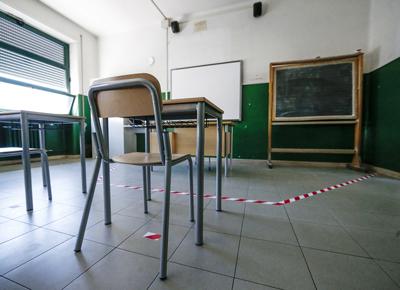 banchi scuola covid 02