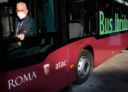 Bus ibridi a Roma: Atac presenta la nuova flotta. In strada nell'Estate 2021