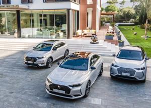 DS 7 Crossback E-Tense: omaggio al lusso (e all’arte)