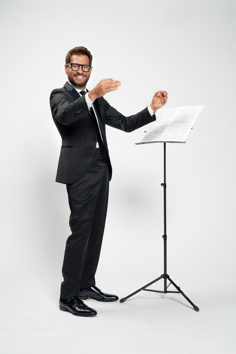 Enrico Papi (foto)