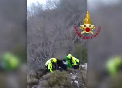 Pordenone, soccorsi due escursionisti in difficoltà nei boschi. VIDEO