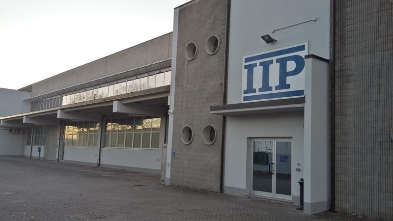 (Laboratorio Istituto Italiano dei Plastiti Srl - vista esterna)