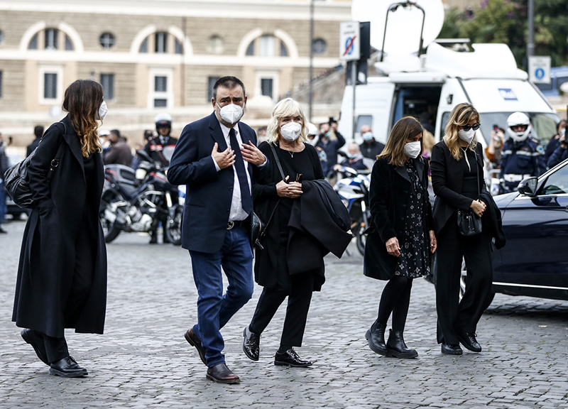 funerali proietti famiglia