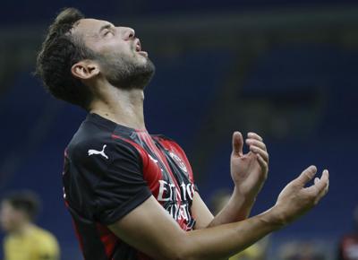 Hakan Calhanoglu Milan