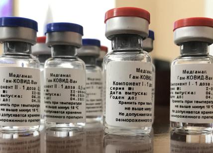 Covid, Russia chiede la registrazione del vaccino Sputnik V all'Europa