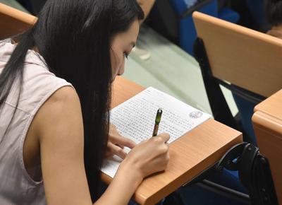 istituti confucio ragazza cinese