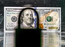 Occupazione in frenata e dollaro debole, la strategia di Trump non funziona. Oro in ripresa in attesa di una Fed più accomodante Occupazione in frenata e dollaro debole, la strategia di Trump non funziona. Oro in ripresa in attesa di una Fed più accomodante