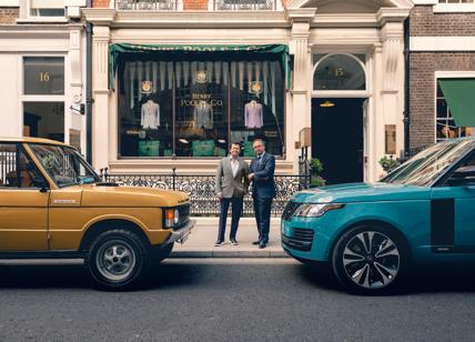 Land Rover, e la sartoria Henry Poole & Co. festeggiano i 50 anni Range Rover