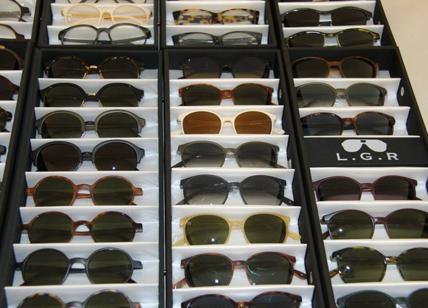 Firenze, furto in pieno centro. Rubati oltre 500 occhiali del brand L.G.R.