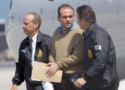 Colombia, il narcotrafficante Salvatore Mancuso estradato in Italia