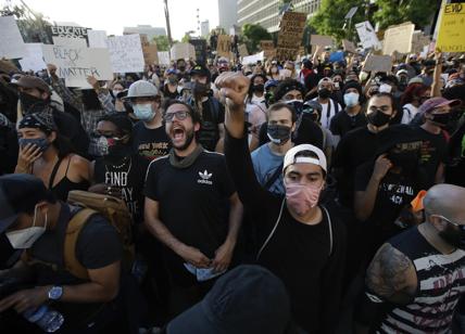 Usa, agenti uccidono a Los Angeles 29enne afroamericano durante le proteste