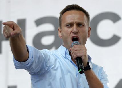 Navalny, visita della Merkel in ospedale. "Grato alla cancelliera"