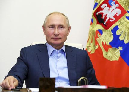 Russia, Putin festeggia 68 anni. Attese le telefonate di Erdogan e Berlusconi