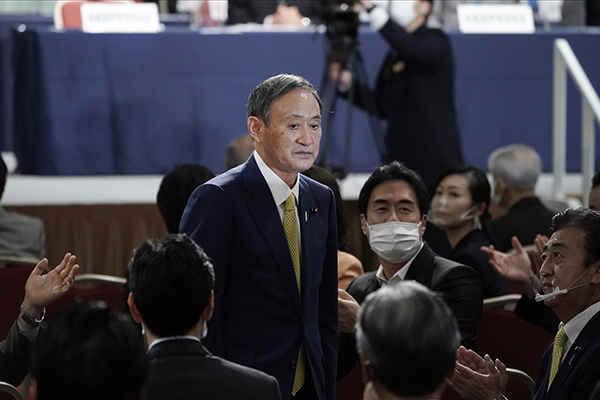 Il primo ministro giapponese Suga Yoshihide (Lapresse) Il primo ministro giapponese Suga Yoshihide (Lapresse)