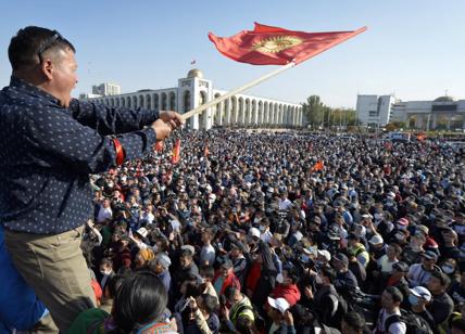 "Scintilla in una polveriera". Effetti interni e regionali del caos in Kirghizistan