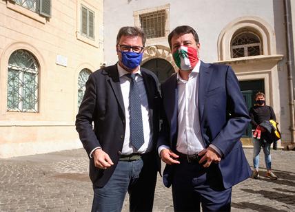 Lega, Salvini fa pace con Giorgetti. Intanto spunta un suo nuovo consigliere