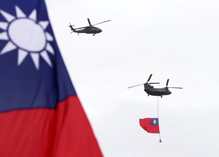 Taiwan, la Cina mostra i muscoli: incursione di 77 aerei militari in 2 giorni