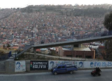 Bolivia al voto dopo il golpe, Evo Morales: 'Se il Mas vince, torno in patria'