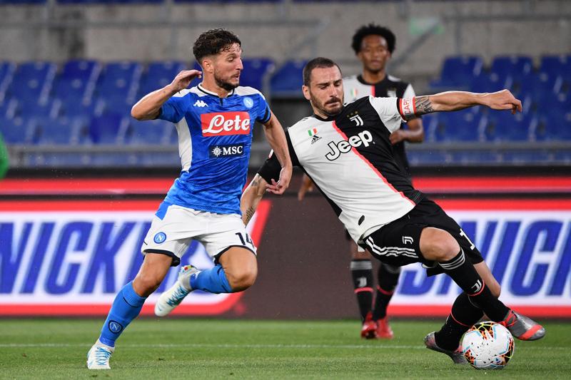 mertens bonucci juventus napoli