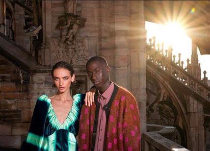 Milano riscopre la Fashion Week 'in presenza'. Da Parigi arriva Valentino