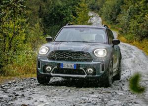 La nuova Mini Countryman si allunga all’insegna della comodità