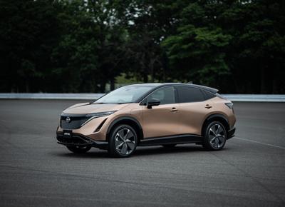 nissan 12