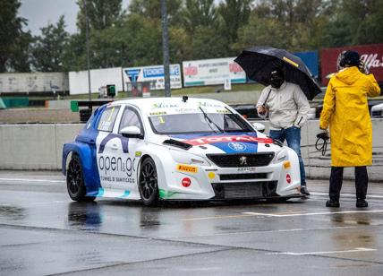 Arduini e Bodega su Peugeot 308TCR a podio sotto il diluvio di Varano