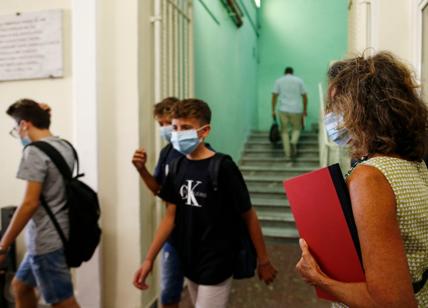 Coronavirus, torna l'incubo a Pomezia: studenti positivi. Classi in quarantena