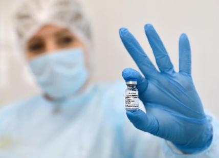Vaccini, Moderna: vaccino sicuro al 94% e protegge dalla gravità del Covid-19