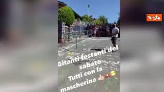 Vasco Rossi su Instagram: "Fottetevi negazionisti e terrappiattisti del ca..."